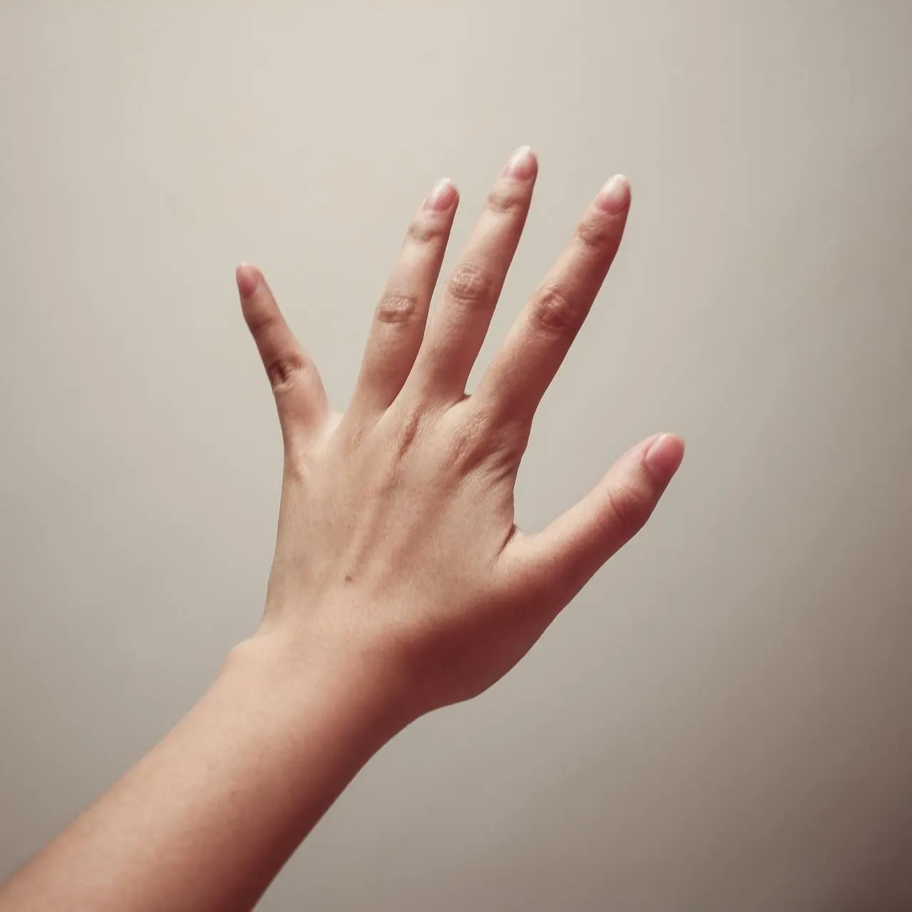 Dedo em Gatilho Tem Cura: Saiba Tudo Sobre o Tratamento