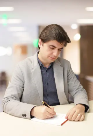 Dr. Henrique Bufaiçal - Cirurgião de mão certificado